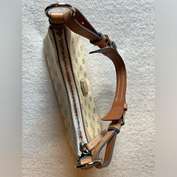 Dooney & Bourke 1975 vintage handbag. Logo, pale yellow. Excellent condition - Picture 7 of 12